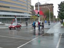 Photo du boulevard de Maisonneuve, à Montréal... L'aménagement porte à confusion, tant pour les piétons que pour les cyclistes!